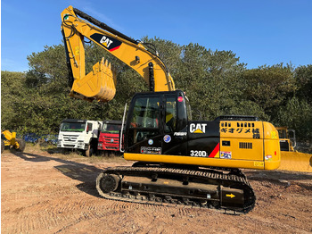 Crawler excavator CATERPILLAR 320D2