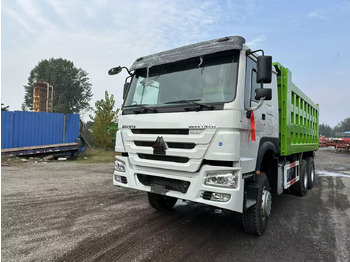 Tipper for transportation of bulk materials SINOTRUK HOWO 400HP 6X4 Tipper Truck: picture 3