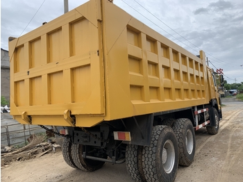 Tipper for transportation of heavy machinery SINOTRUK Howo Dump truck 371: picture 2