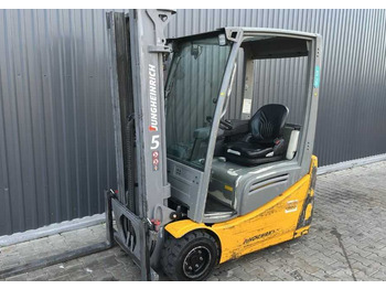 Electric forklift JUNGHEINRICH EFG