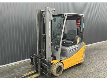 Electric forklift JUNGHEINRICH EFG