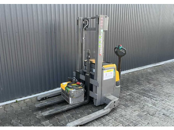 Stacker JUNGHEINRICH EJC