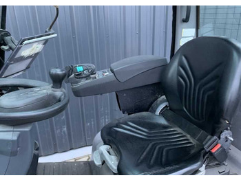 LPG forklift Jungheinrich TFG435s: picture 5