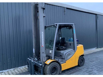 LPG forklift Jungheinrich TFG435s: picture 3