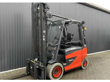 Electric forklift LINDE E