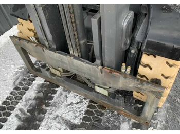 LPG forklift Linde H45T-01: picture 4