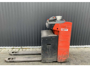 Pallet truck Linde T20SF: picture 2