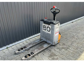 Pallet truck STILL