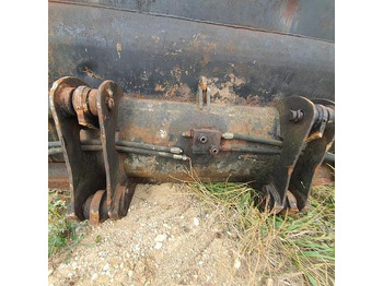 Bucket Liebherr L50 L70: picture 5