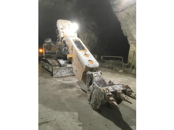 Crawler excavator Liebherr R 944 C: picture 2