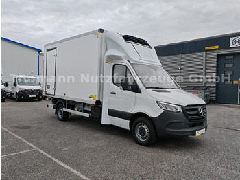 Refrigerated van MERCEDES-BENZ Sprinter 319