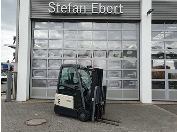 Electric forklift CROWN