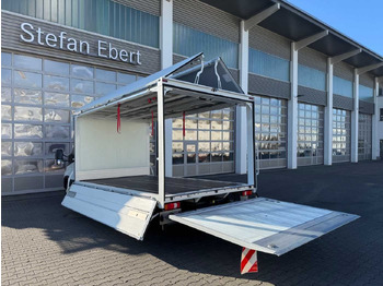 Interior photo 1: Box van Iveco Daily 70C18 HA8 *LBW*Schwenkwandkoffer*