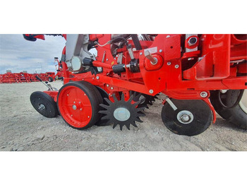 Precision sowing machine Özdöken pneumatyczny siewnik punktowy z nawożeniem wgłębny: picture 3