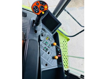 Combine harvester Claas Lexion 550: picture 2