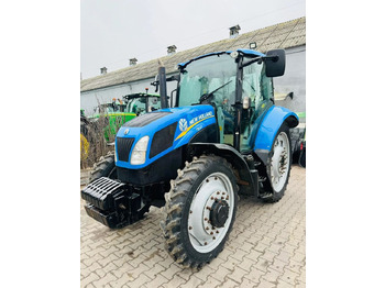 Farm tractor New Holland T5.115: picture 4