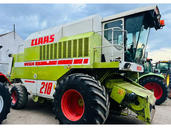 Combine harvester NEW HOLLAND TC series