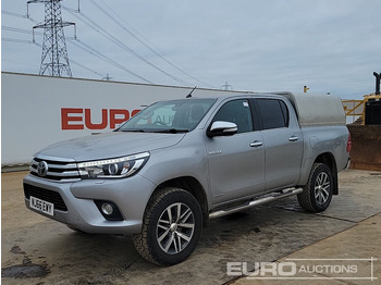 Pickup truck TOYOTA Hilux