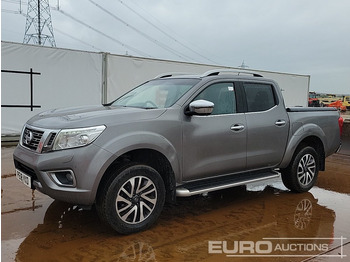 Pickup truck NISSAN Navara
