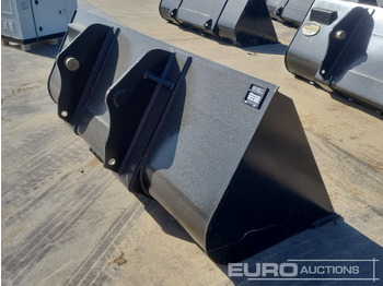 Agricultural machinery Unused Strickland 90" Loading Bucket to suit Manitou Telehandler: picture 5