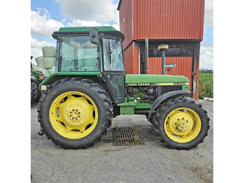Farm tractor John Deere 2850 MFWD: picture 2 Farm tractor John Deere 2850 MFWD: picture 2