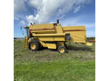 Combine harvester New Holland TX 30: picture 4
