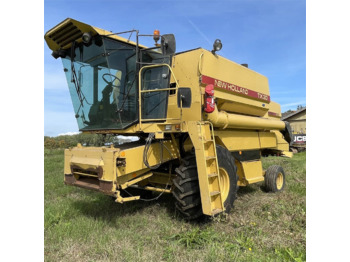Combine harvester New Holland TX 30: picture 2