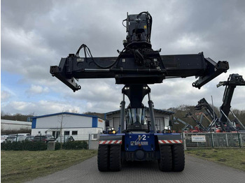 Reach stacker Kalmar DRG420-60S5: picture 3 Reach stacker Kalmar DRG420-60S5: picture 3