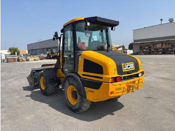 Wheel loader JCB 407: picture 2