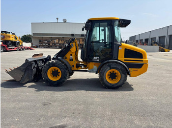 Wheel loader JCB 407: picture 4
