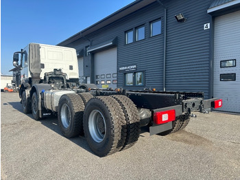Cab chassis truck Iveco T-Way 410T510 8x4: picture 5