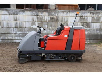 Road sweeper HAKO