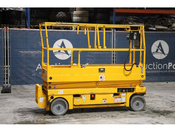 Scissor lift HAULOTTE Compact 8