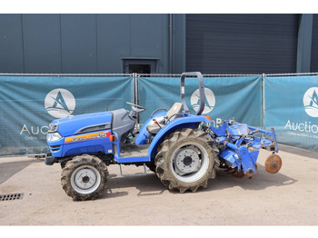 Farm tractor ISEKI