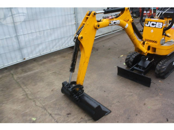 Mini excavator JCB 8008 CT: picture 5