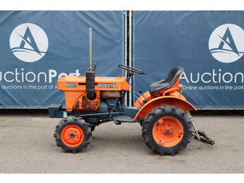 Farm tractor Kubota B5001: picture 2