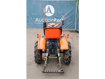 Farm tractor Kubota B5001: picture 5