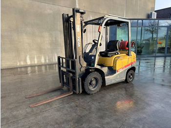 LPG forklift TCM