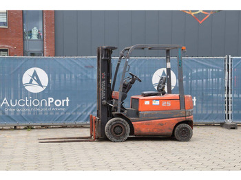 Electric forklift TOYOTA