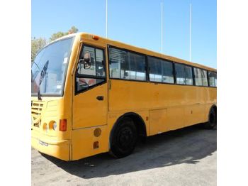 Suburban bus Ashok Leyland FALCON: picture 1