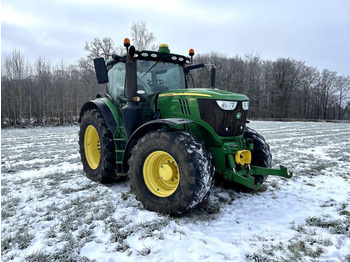 Farm tractor JOHN DEERE 6215R: picture 3
