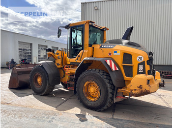 Wheel loader Volvo L90: picture 4