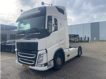 Tractor unit VOLVO FH 460