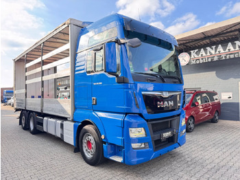 Curtainsider truck MAN TGX 26.500