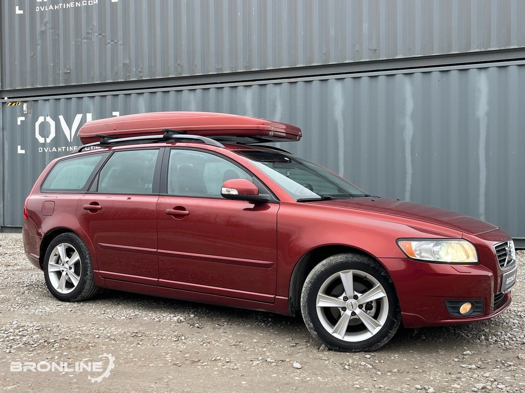 2010 Volvo V50 Facelift 1.6 80kW - Car: picture 2 2010 Volvo V50 Facelift 1.6 80kW - Car: picture 2