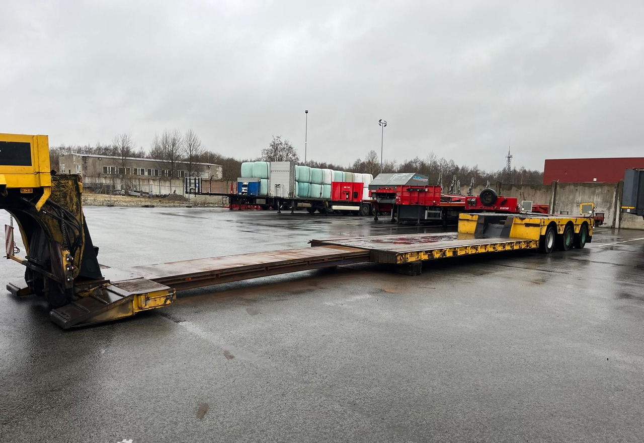 Faymonville STBZ-3VA Low-Bed 3-axle Trailer - Low loader semi-trailer: picture 2 Faymonville STBZ-3VA Low-Bed 3-axle Trailer - Low loader semi-trailer: picture 2