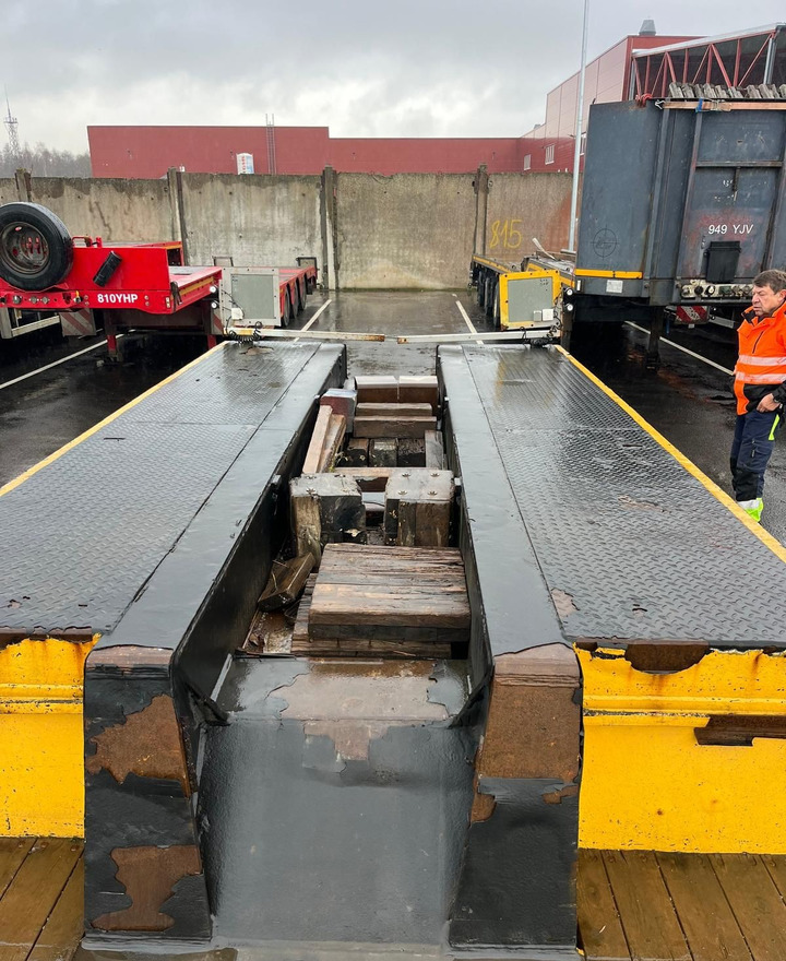 Faymonville STBZ-3VA Low-Bed 3-axle Trailer - Low loader semi-trailer: picture 5 Faymonville STBZ-3VA Low-Bed 3-axle Trailer - Low loader semi-trailer: picture 5