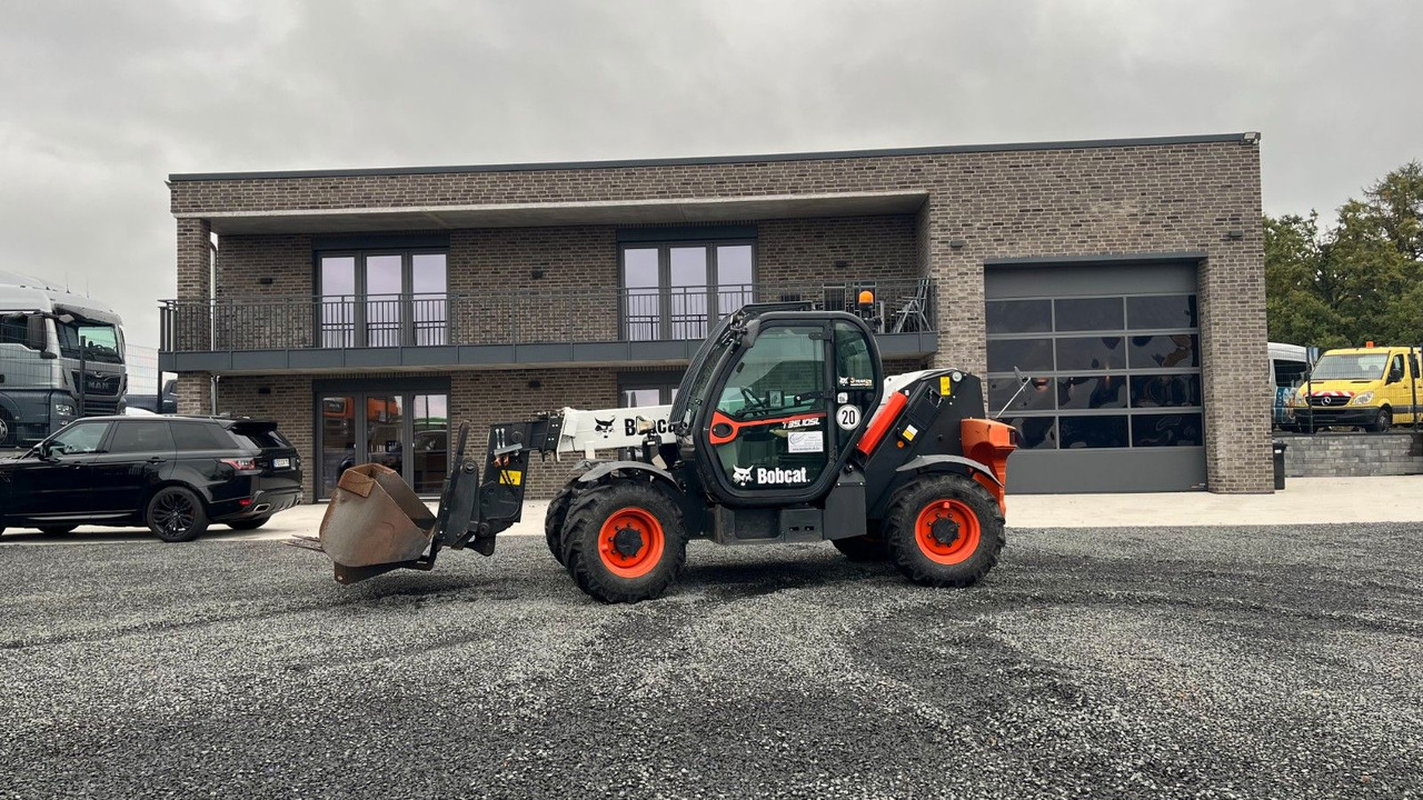 Bobcat T35.105LB Teleskoplader 7600 Kg Gabel Schaufel - Material handling equipment: picture 1 Bobcat T35.105LB Teleskoplader 7600 Kg Gabel Schaufel - Material handling equipment: picture 1