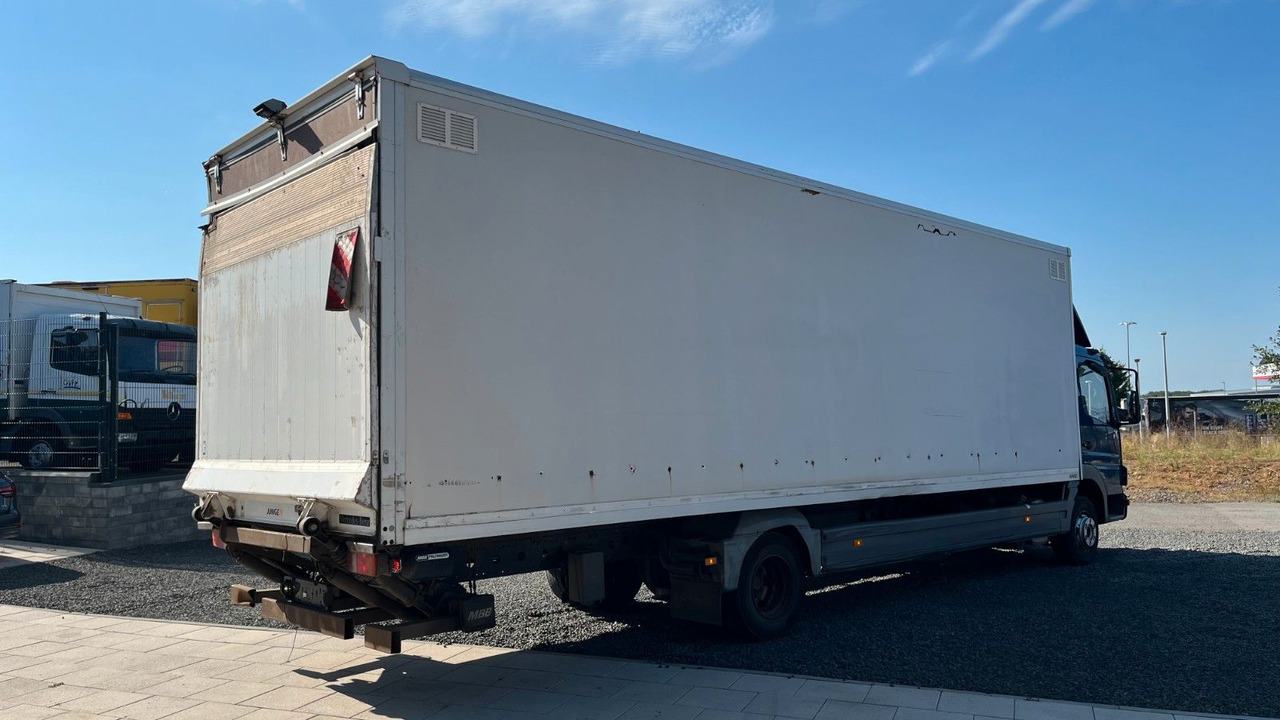 Mercedes-Benz Atego 1018 Koffer LBW Klima Mercedes-Benz Atego 1018 Koffer LBW Klima - Box truck: picture 4 Mercedes-Benz Atego 1018 Koffer LBW Klima Mercedes-Benz Atego 1018 Koffer LBW Klima - Box truck: picture 4