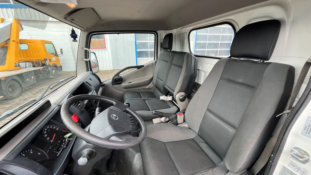 Truck mounted aerial platform, Van Nissan P200A-NC Steiger Hebebühne Hubarbeitsbühne 17M Nissan P200A-NC Steiger Hebebühne Hubarbeitsbühne 20M: picture 9 Truck mounted aerial platform, Van Nissan P200A-NC Steiger Hebebühne Hubarbeitsbühne 17M Nissan P200A-NC Steiger Hebebühne Hubarbeitsbühne 20M: picture 9